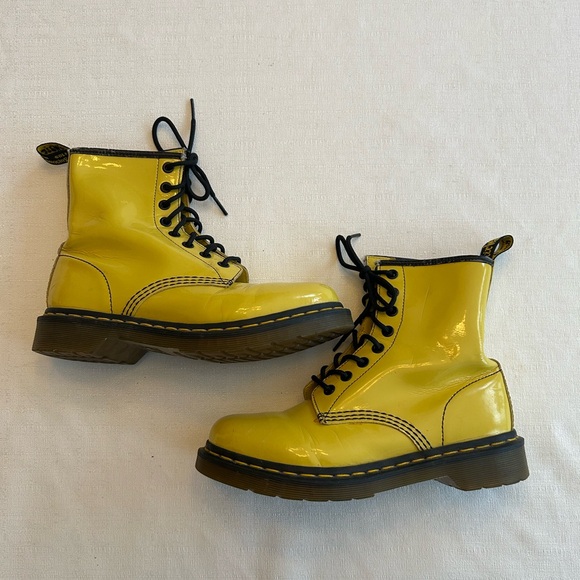 Vintage 1990’s Dr Martens Women’s Smooth Yellow Lace Up Boots - Picture 5 of 16